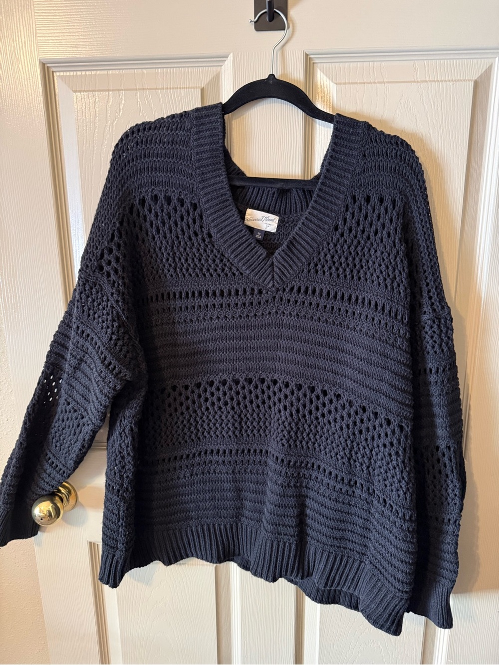 Universal Thread Women's Black V-Neck Open Knit Sweater